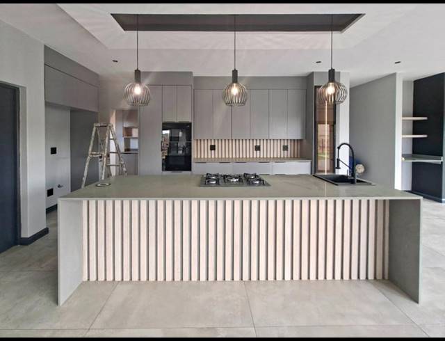 4 BEDROOM HOUSE FOR SALE IN FOUNTAINBROOK ESTATE